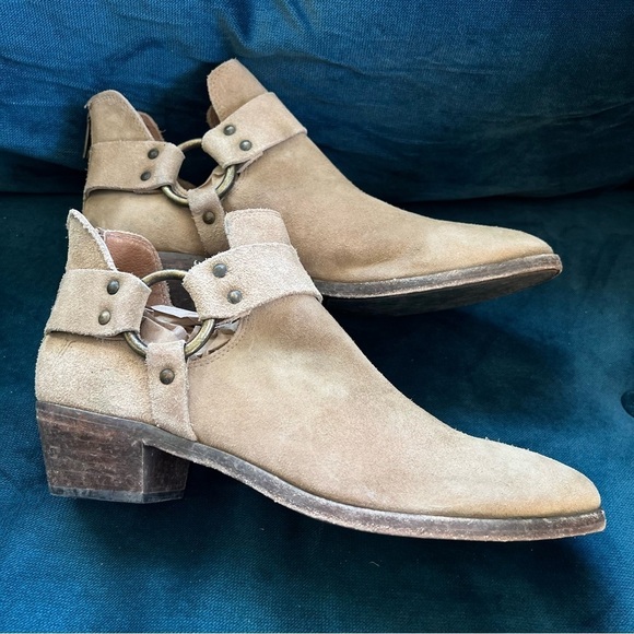 FRYE LEATHER SUEDE DISTRESSED HARNESS ANKLE BOOTS SIZE 10 EUC - Picture 2 of 12